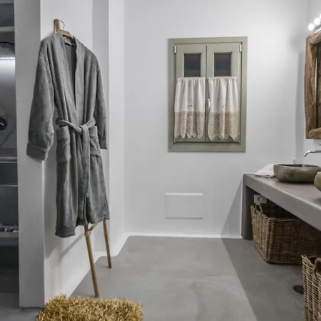 Halcyon And Naxos Apart-hotel