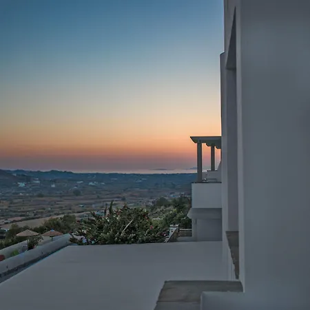 Lägenhetshotell Halcyon And Naxos 4*
