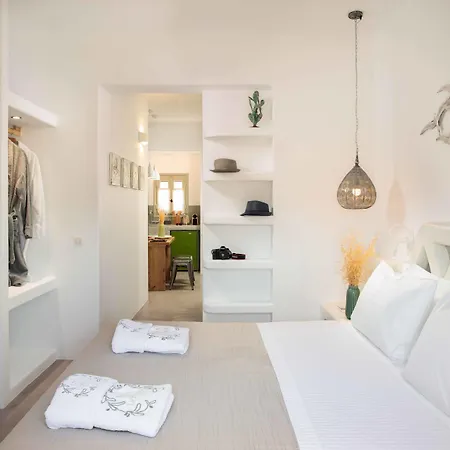 Halcyon And Naxos Lägenhetshotell 4*