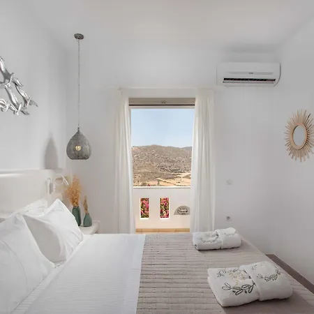 Aparthotel Halcyon And Naxos