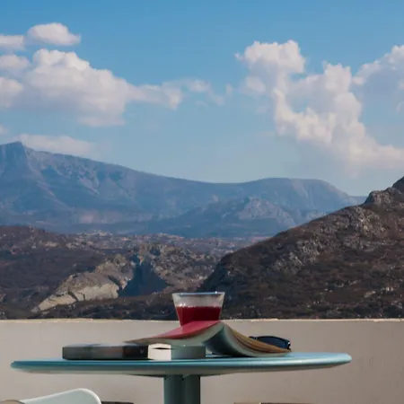 Aparthotel Halcyon And Naxos Agios Thaleleos