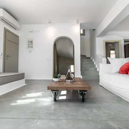 Aparthotel Halcyon And Naxos