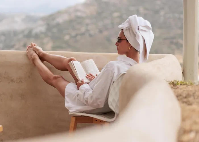 Aparthotel Halcyon Suites And Villas Naxos Agios Thaleleos