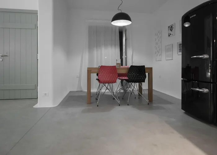 Aparthotel Halcyon Suites And Villas Naxos