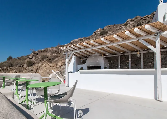 Aparthotel Halcyon Suites And Villas Naxos 4*